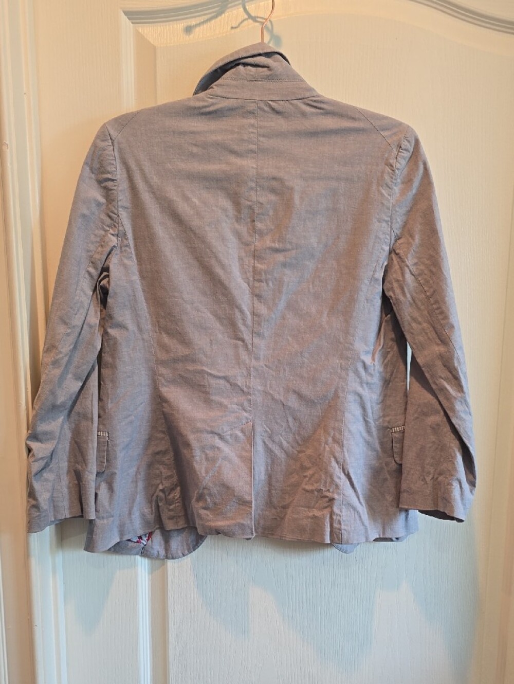Marc Jacobs Light Gray Single-Button Blazer with Pink Accents - Picture 3 of 5